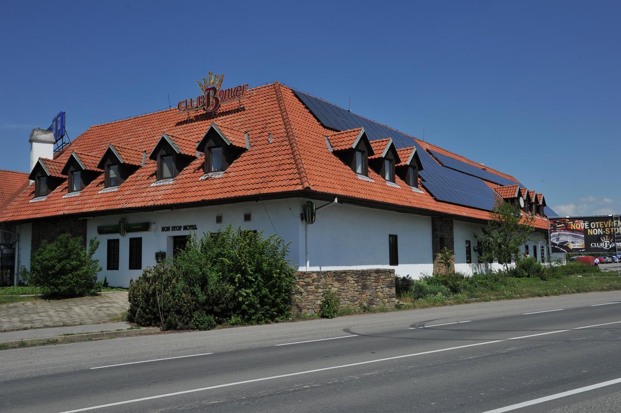 Motorest A Motel Rohlenka Austerlitz Tvarožná Exteriér fotografie